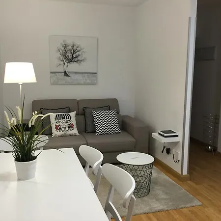 Madrazo By Forever Apartment *