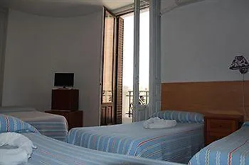 Stella Pensión Madrid