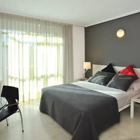 Lejlighedshotel Sercotel Togumar 3*