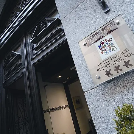 酒店 珀蒂宫太阳门酒店 3*