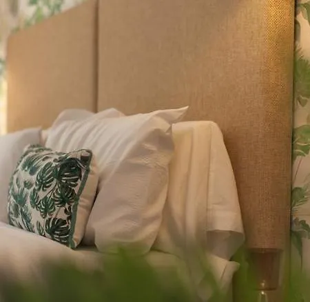 Felipe Vi Hotel