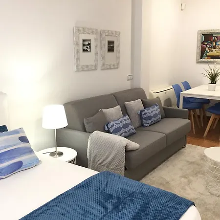 Plaza Luna By Forever Apartment *