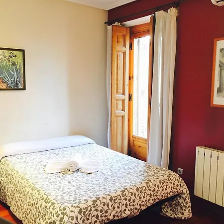 Apartment Good Prado Madrid
