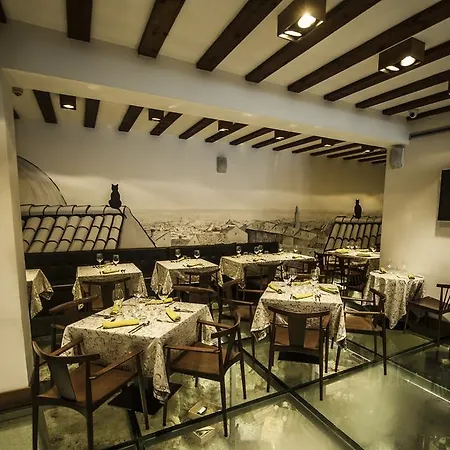 Del Leon De Oro Boutique Hotel Madrid