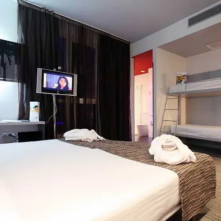 Hotell Petit Palace Plaza Espana