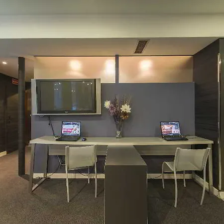 Hotel Petit Palace Cliper-gran Via Madrid