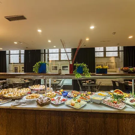 Hotel Petit Palace Cliper-gran Via