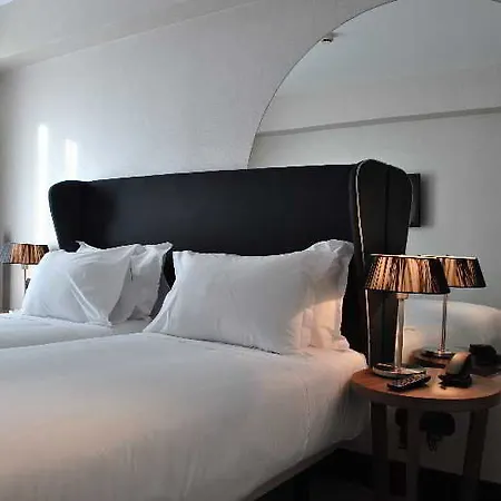 Hotel One Shot Luchana 4*