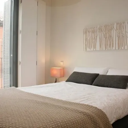 Smartrentals Puerta Del Sol Hotel *