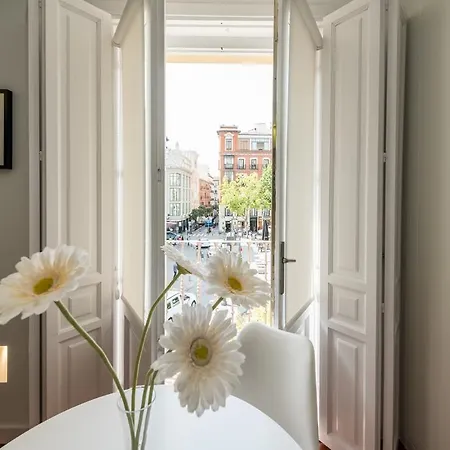 Appartement Santa Ana Plaza Madrid