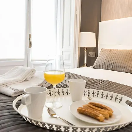 Santa Ana Plaza Appartement Madrid