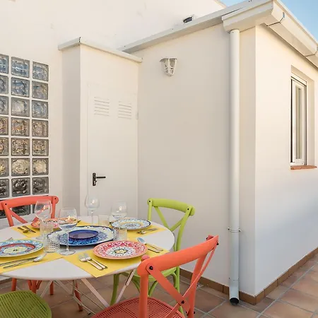 Bnbholder Stunning Terrace Centre *