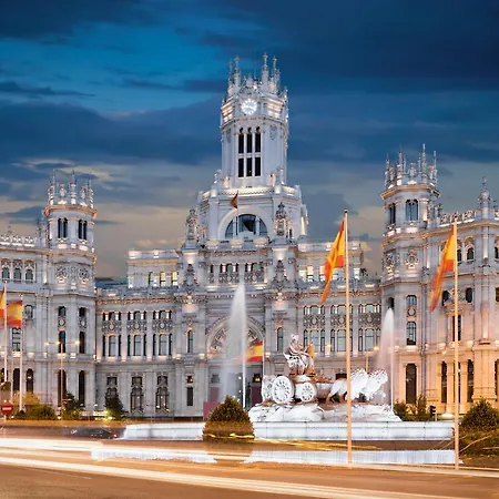 Chueca Gran Via Tph * Madrid