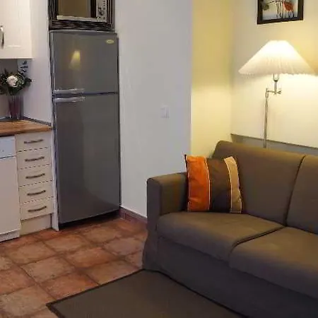 Apartment Tirso De Molina Madrid