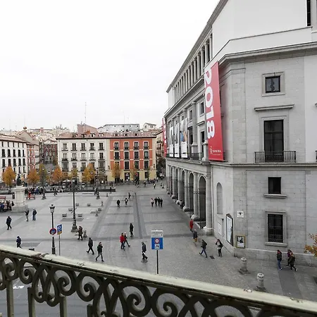 Escala Opera Guest house Madrid