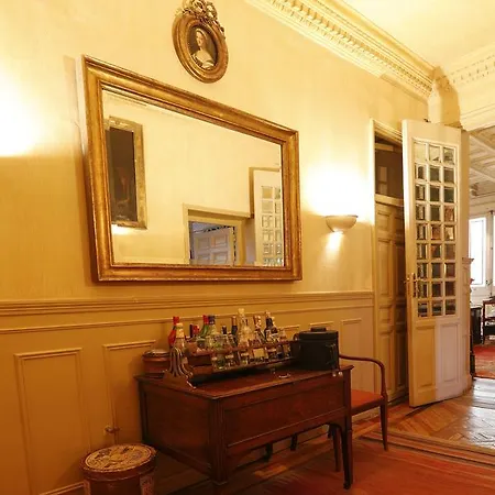 Escala Opera Guest house 3*