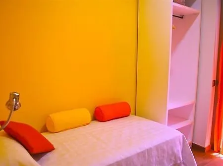 Guest house Madrid City Rooms