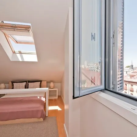 Smartrentals Puerta Del Sol Hotel *