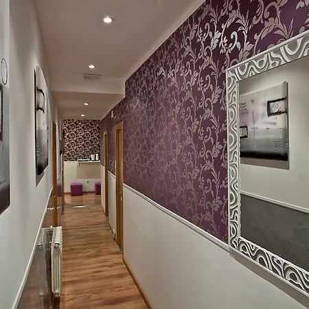 Abel Victoriano Guest house Madrid