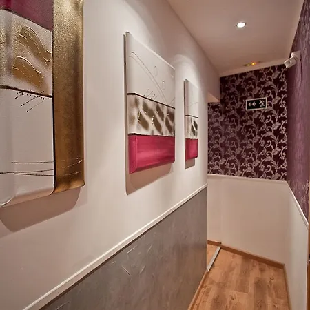 Abel Victoriano Guest house Madrid