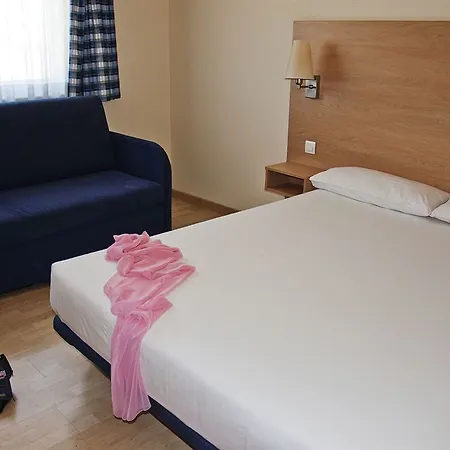 Travelodge Torrelaguna Madryt