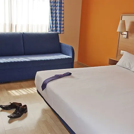Travelodge Torrelaguna Hotel Madryt
