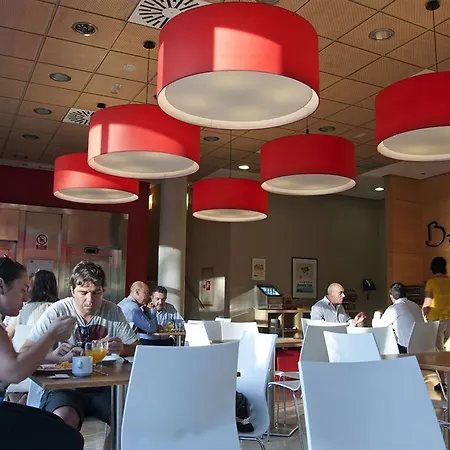 Hotel Travelodge Torrelaguna Madryt