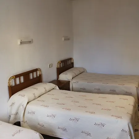 Guest house Conchita Legazpi *