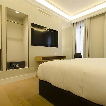 One Shot Recoletos Hotel