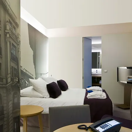 Hotel Radisson Blu Hotel, Prado 4*