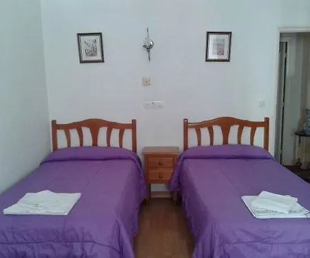 Casa de hóspedes Hostal Lamalonga Madri