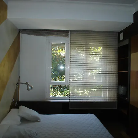 Apartamento Diego De Leon Pensión