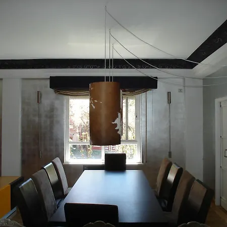 Apartamento Diego De Leon Pensión Madrid