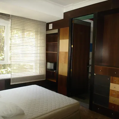 Apartamento Diego De Leon Madrid