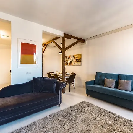 Sweet - Monteleon Apartment