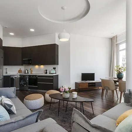Dobo Gran Via Apartment Madrid
