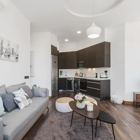 Apartment Dobo Gran Via *