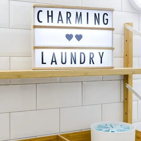 Charming Center - Apartman