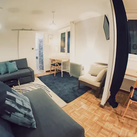 Apartment Lollipop Flats City Centre Petit Madrid