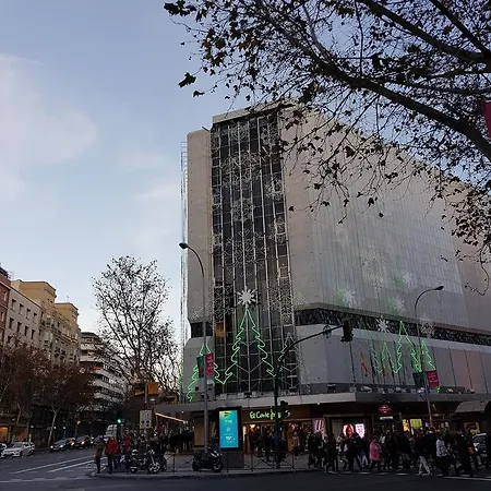 Argueelles Apartment