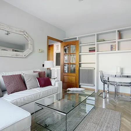Apartment Genteel Reina Sofia