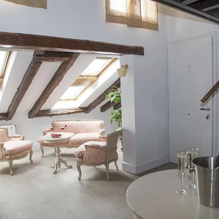 Oriente Palace Apart Otel Madrid