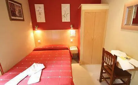 Guest house Inter Plaza Mayor Auto Check In 2*