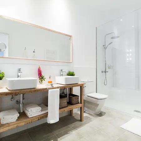 Pyr Select La Libertad Ii Apartment