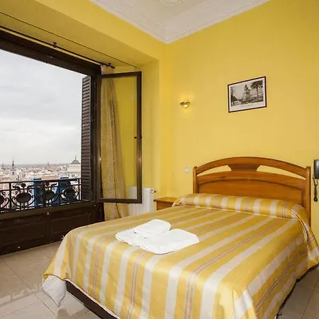 Josefina Hostal Madrid