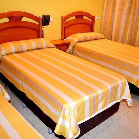 Josefina Hostal Madrid