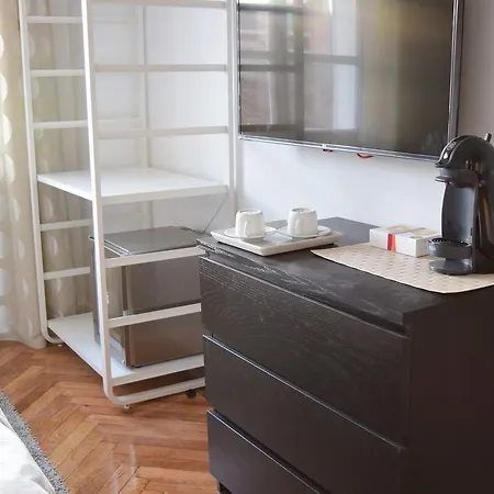 Suites Gran Via Bed & Breakfast