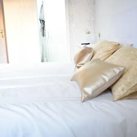 Suites Gran Via *
