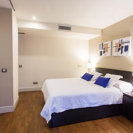 The Lucky Flats Apartment *