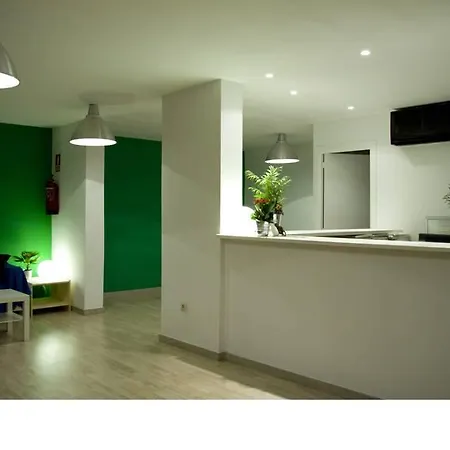 The Living Roof فندق